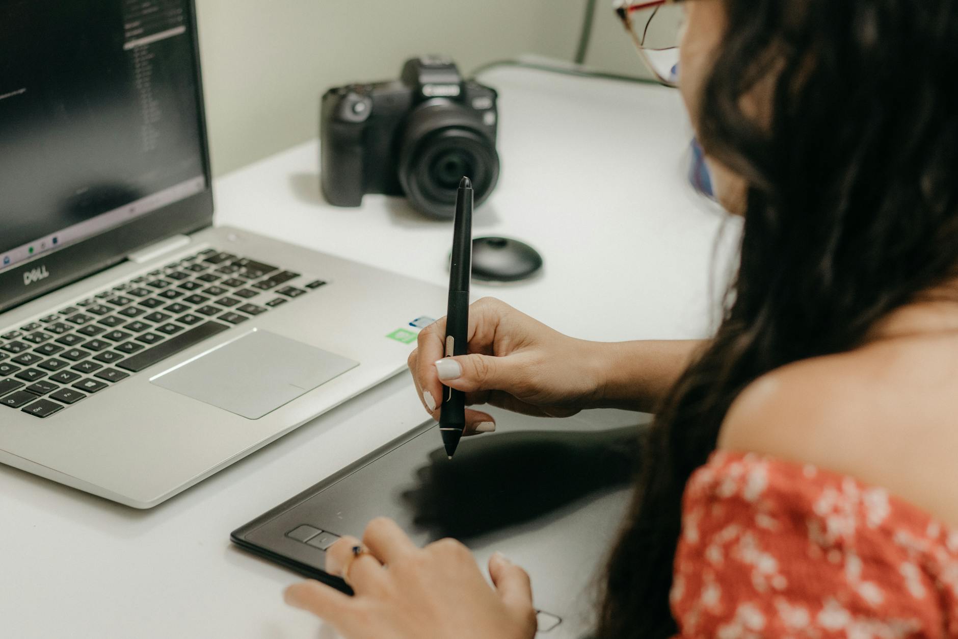 Percetakan digital berkualitas tinggi dengan teknologi mutakhir